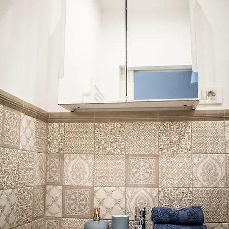 Apartment B For Basilica